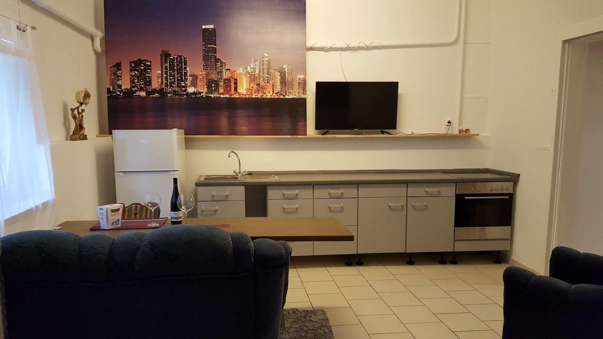 Fachbach Star Hotel المظهر الخارجي الصورة