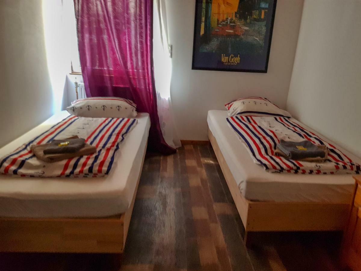 Fachbach Star Hotel المظهر الخارجي الصورة